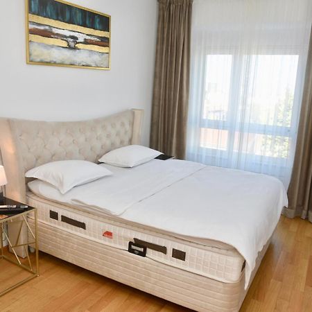 The Main Square Apartments Banja Luka Kamer foto